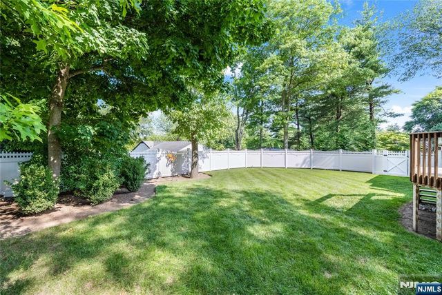 1 Crest Drive, Montvale, NJ 07645