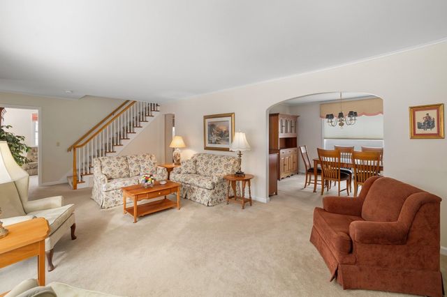 1490 Pucker Street, Stowe, VT 05672