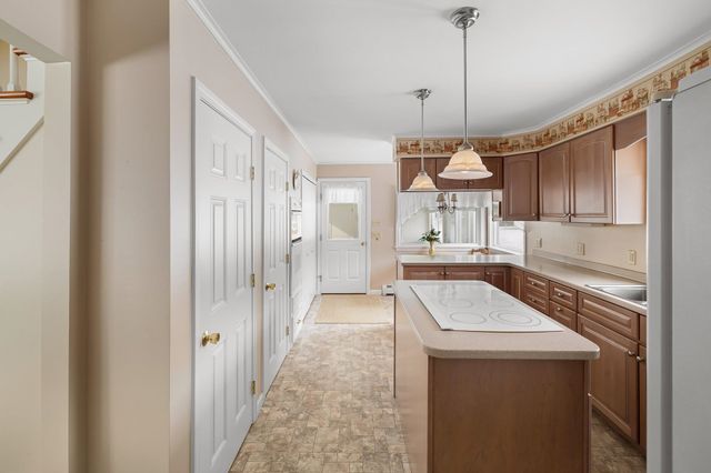 1490 Pucker Street, Stowe, VT 05672