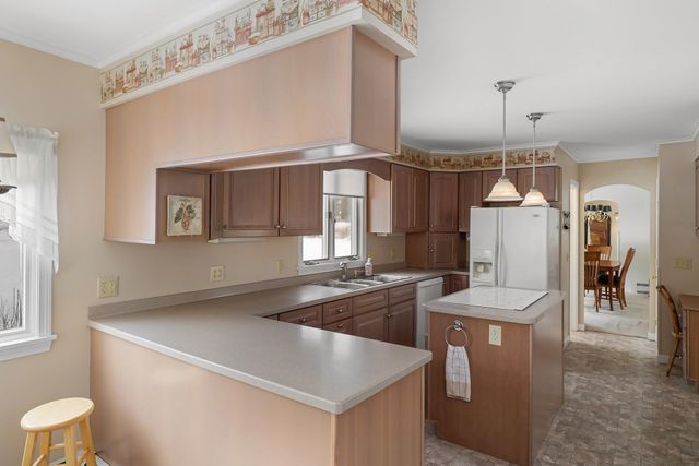 1490 Pucker Street, Stowe, VT 05672