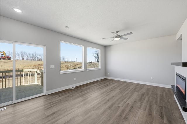 1488 S 91st Street, West Des Moines, IA 50266