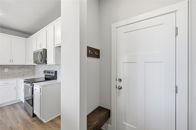 1488 S 91st Street, West Des Moines, IA 50266