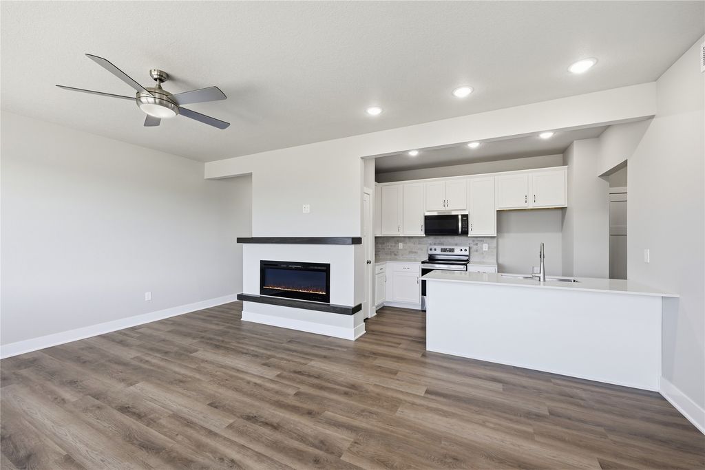 1488 S 91st Street, West Des Moines, IA 50266