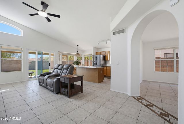 2458 E CATHEDRAL ROCK Drive, Phoenix, AZ 85048