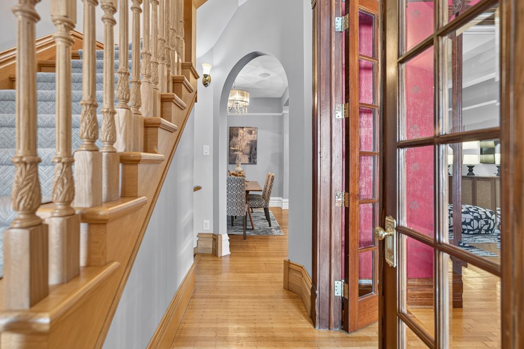 634 W Briar Place, Chicago, IL 60657 — photo 2