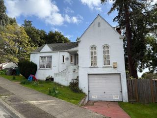 4621 Kaphan Avenue, Oakland, CA 94619