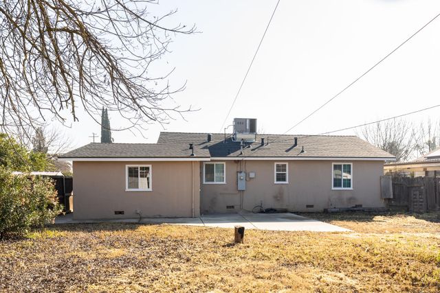 266 E Linden Avenue, Reedley, CA 93654