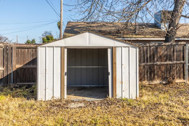 266 E Linden Avenue, Reedley, CA 93654