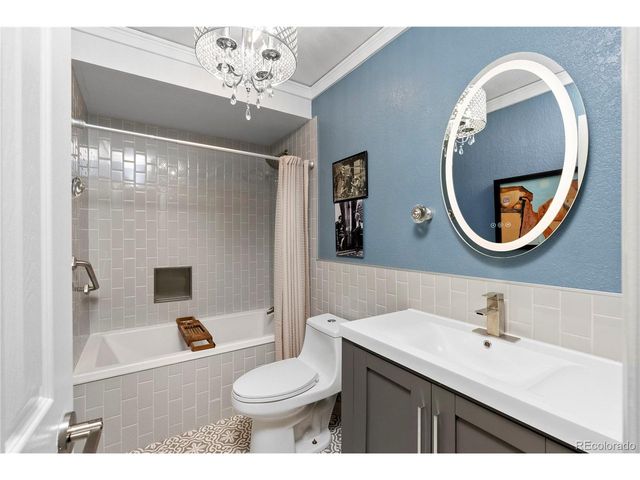 7411 Norfolk Pl, Castle Pines, CO 80108