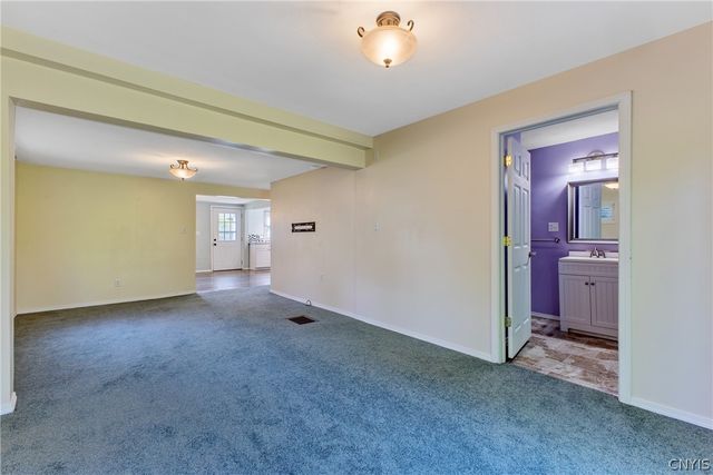 125 Circle Road, Salina, NY 13212