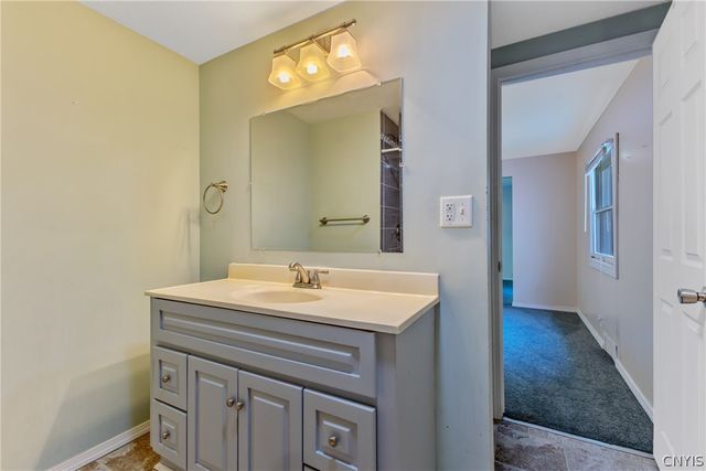 125 Circle Road, Salina, NY 13212