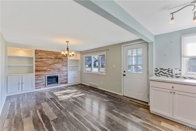 125 Circle Road, Salina, NY 13212