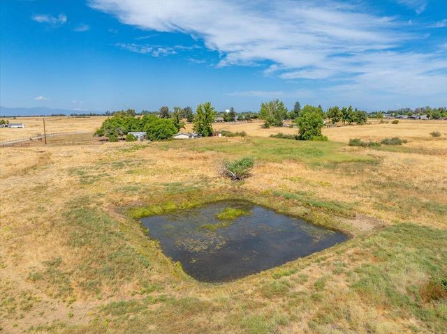 20050 Plains Drive, Red Bluff, CA 96080