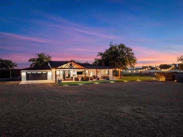 20050 Plains Drive, Red Bluff, CA 96080