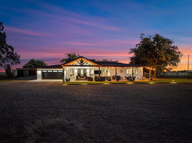 20050 Plains Drive, Red Bluff, CA 96080