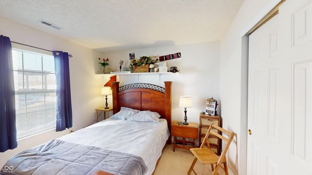 1220 Harvest Ridge Circle, Franklin, IN 46131