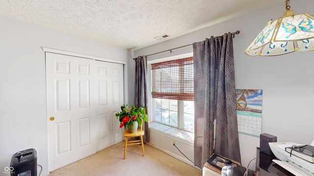 1220 Harvest Ridge Circle, Franklin, IN 46131