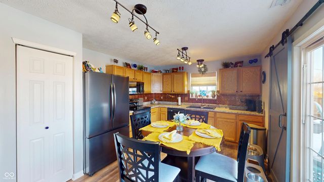 1220 Harvest Ridge Circle, Franklin, IN 46131