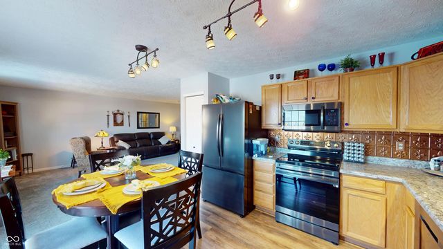 1220 Harvest Ridge Circle, Franklin, IN 46131