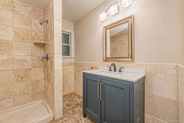 2475 Nesconset Highway, Lake Grove, NY 11755