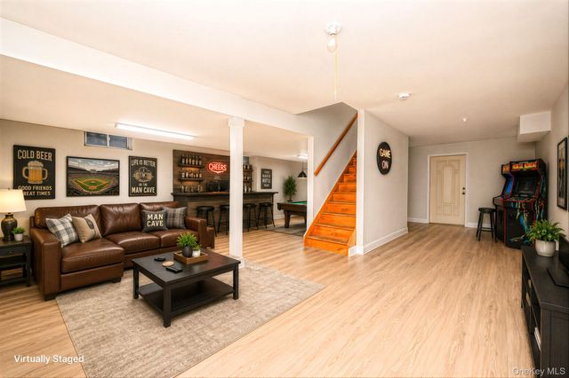 2475 Nesconset Highway, Lake Grove, NY 11755