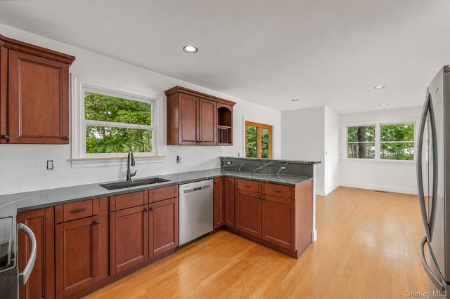 2475 Nesconset Highway, Lake Grove, NY 11755