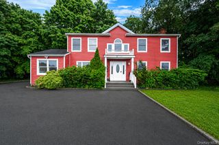 2475 Nesconset Highway, Lake Grove, NY 11755