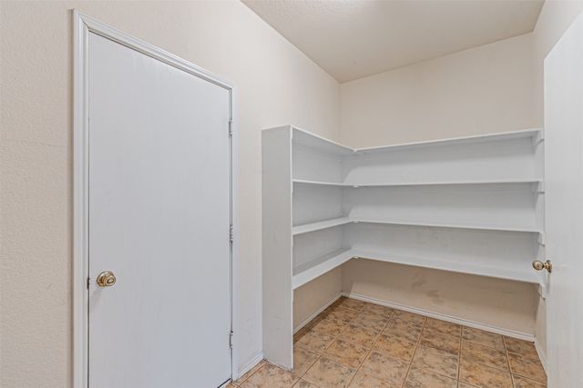 7804 Hidden Path Lane, Denton, TX 76210