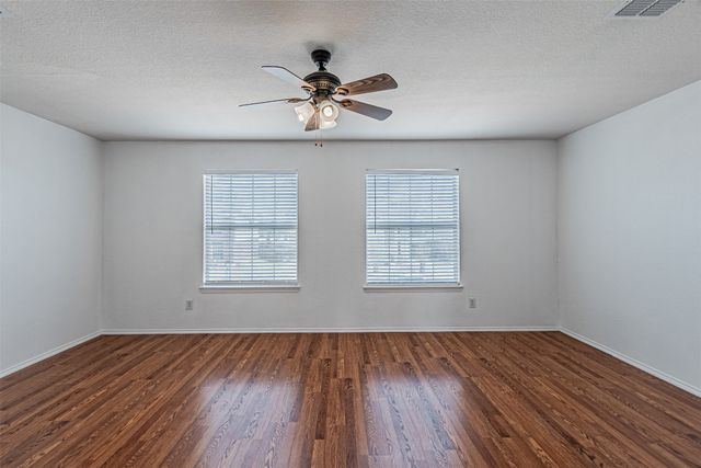 7804 Hidden Path Lane, Denton, TX 76210