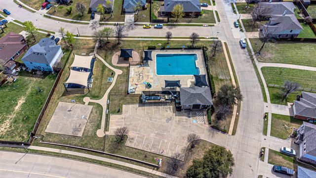 7804 Hidden Path Lane, Denton, TX 76210