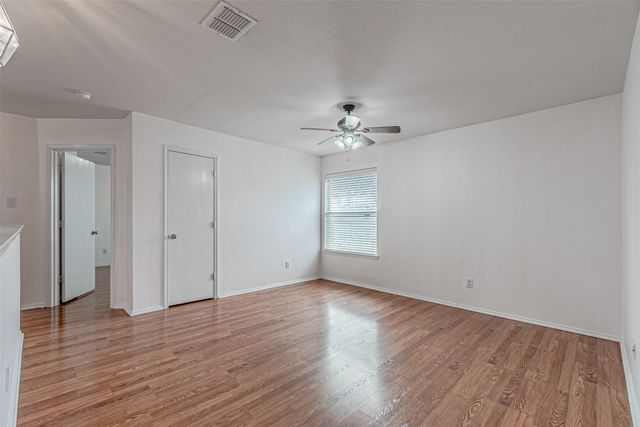 7804 Hidden Path Lane, Denton, TX 76210