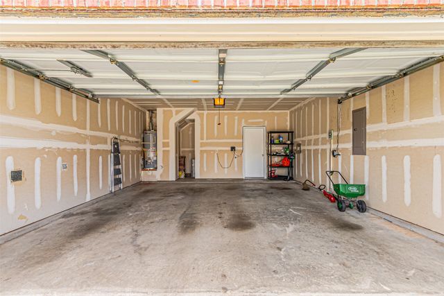 7804 Hidden Path Lane, Denton, TX 76210