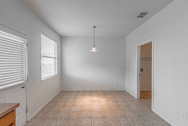 7804 Hidden Path Lane, Denton, TX 76210