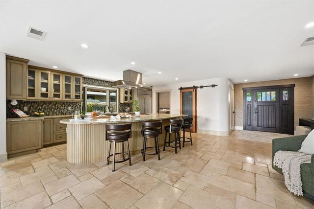 4927 Loma Way, Carlsbad, CA 92008