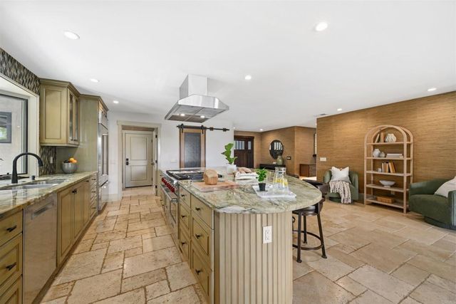 4927 Loma Way, Carlsbad, CA 92008