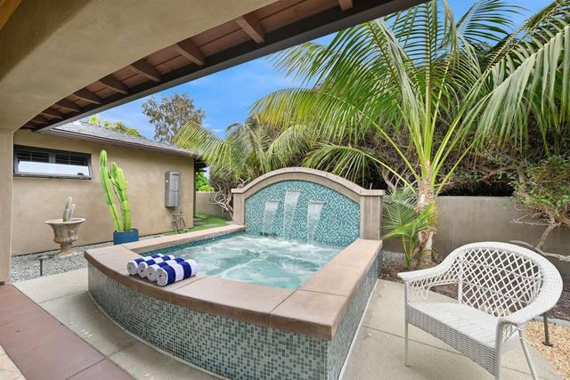 4927 Loma Way, Carlsbad, CA 92008