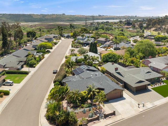 4927 Loma Way, Carlsbad, CA 92008