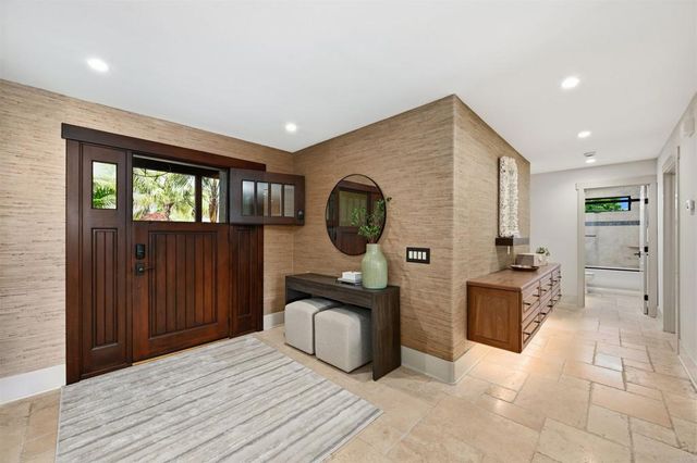 4927 Loma Way, Carlsbad, CA 92008