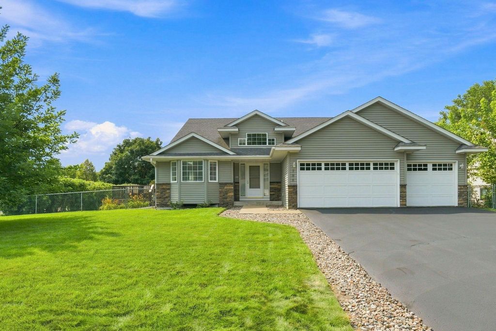 798 104th Court NE, Blaine, MN 55434 — exterior