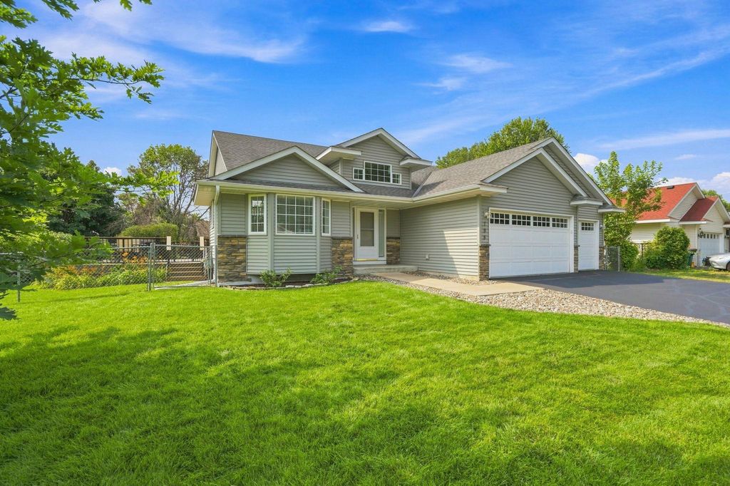 798 104th Court NE, Blaine, MN 55434 — photo 3