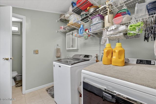 102 S Crystal Street, Schaghticoke, NY 12118