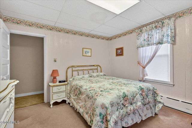 102 S Crystal Street, Schaghticoke, NY 12118