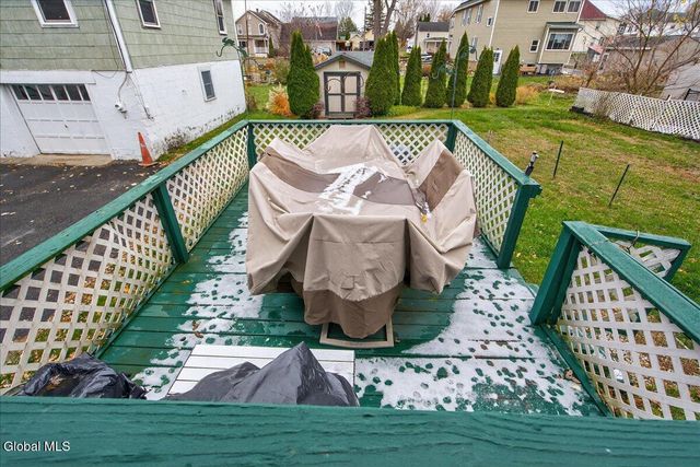 102 S Crystal Street, Schaghticoke, NY 12118