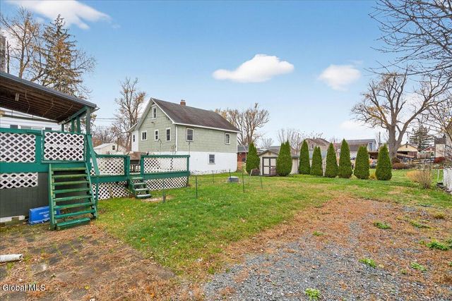 102 S Crystal Street, Schaghticoke, NY 12118