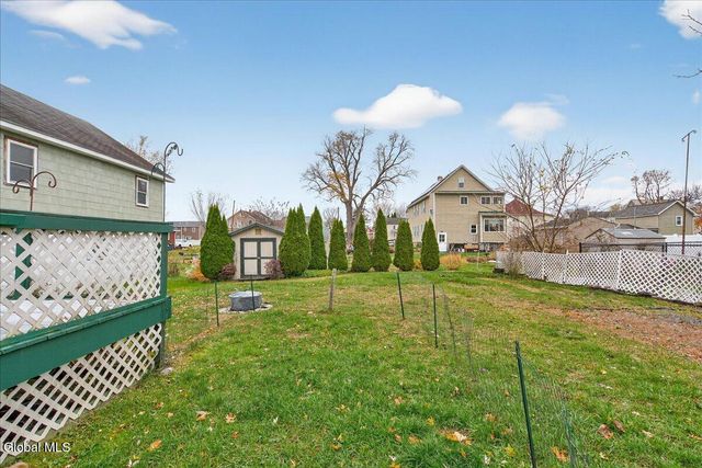 102 S Crystal Street, Schaghticoke, NY 12118