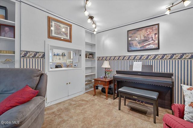 102 S Crystal Street, Schaghticoke, NY 12118