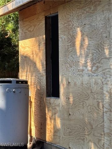 1960 51st ST SW, Naples, FL 34116