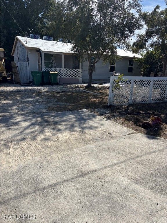 1960 51st ST SW, Naples, FL 34116