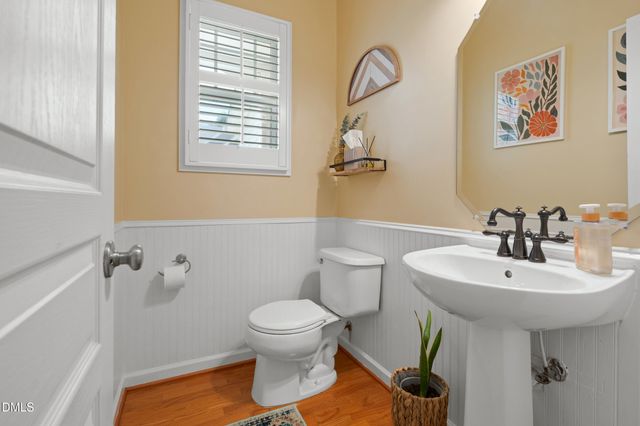 5552 Nur Lane, Raleigh, NC 27606