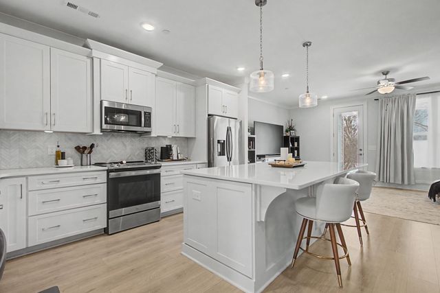 3179 Sassafras Ln, Thompsons Station, TN 37179